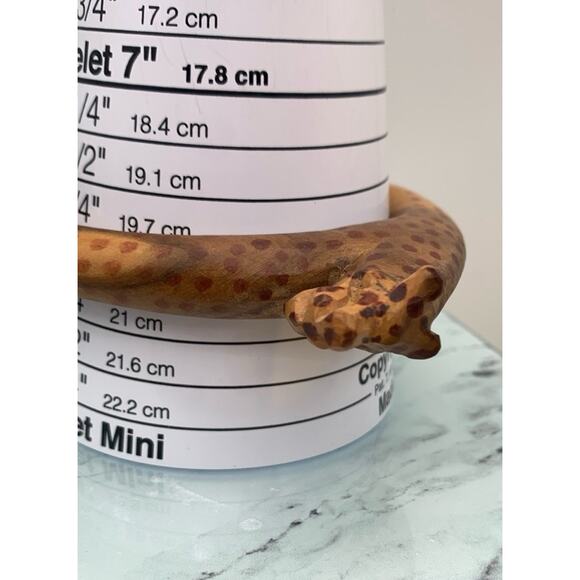 Vintage Wood Hand Carved & Painted African Leopard Shape Bangle Bracelet - Picture 4 of 4